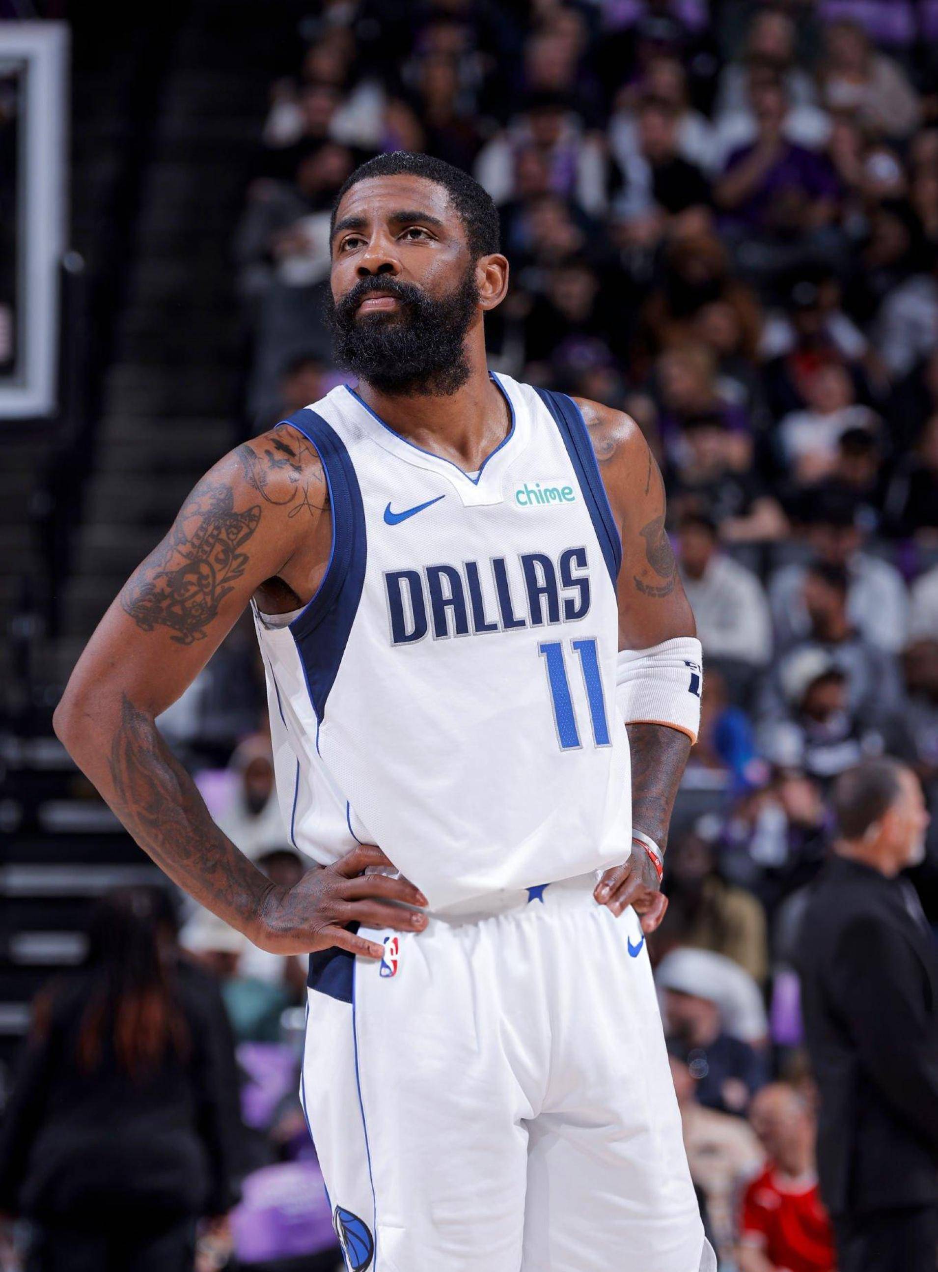 两队锋线近 两队锋线近